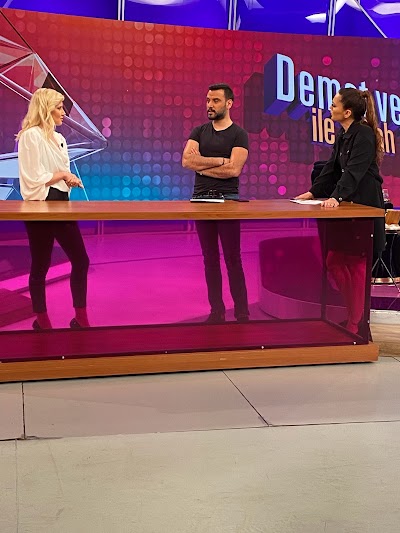 Özge Kara Saç Ekimi klinik görünümü
