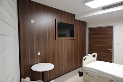 Surgery TR - Plastic Surgery & Hair Transplantation & Cosmetic Dentistry (Head Office) klinik görünümü