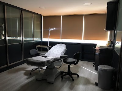 Arz Hair Center Saç Ekim Merkezi klinik görünümü