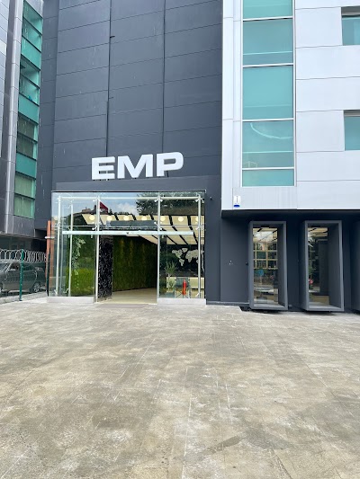 Emphair Hair Transplantation Premium Istanbul Clinic - Saç Ekimi - EMPCLINICS klinik görünümü